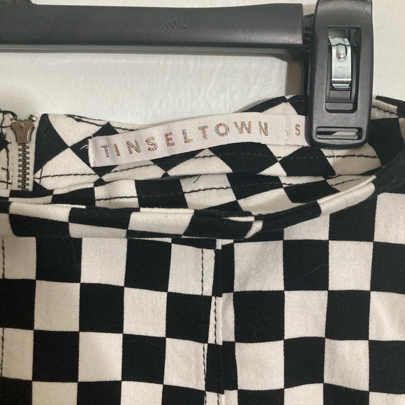 TINSELTOWN size small checkered skirt - Picture 3 of 4